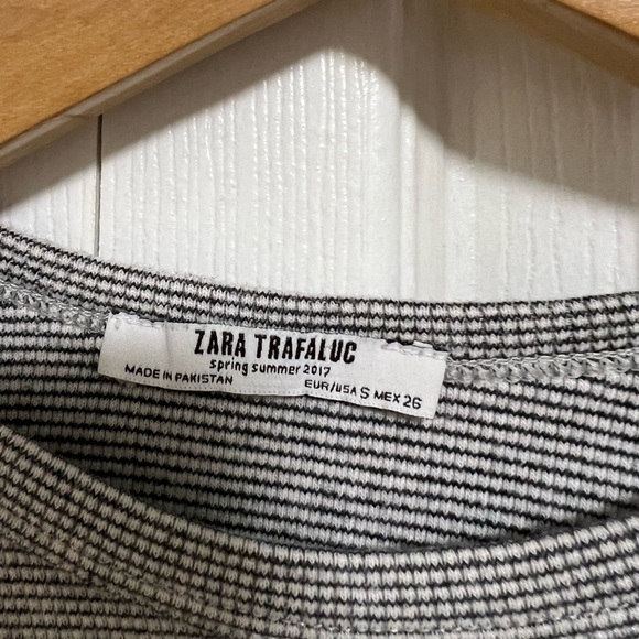 Zara Short Stretch Knit Dress Size Small - Picture 6 of 7